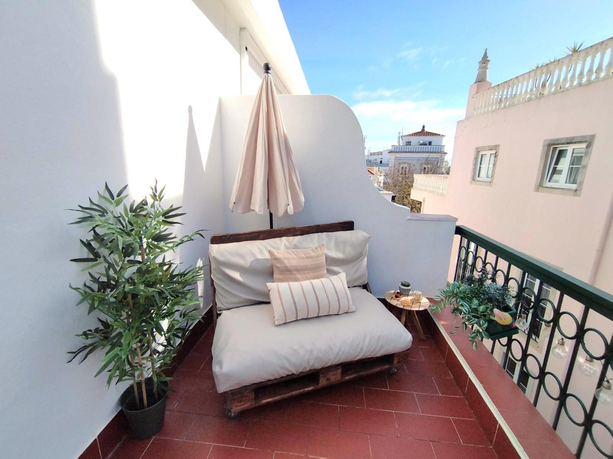 Apartment Hypercenter Penthouse @ True Heart Of Old Town *