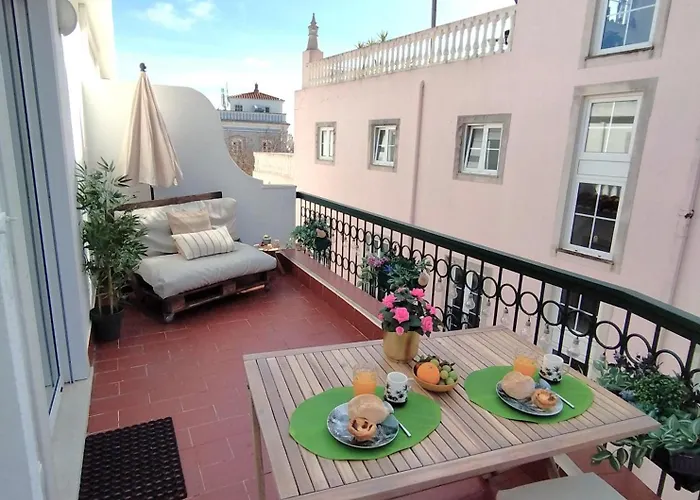Hypercenter Penthouse @ True Heart Of Old Town